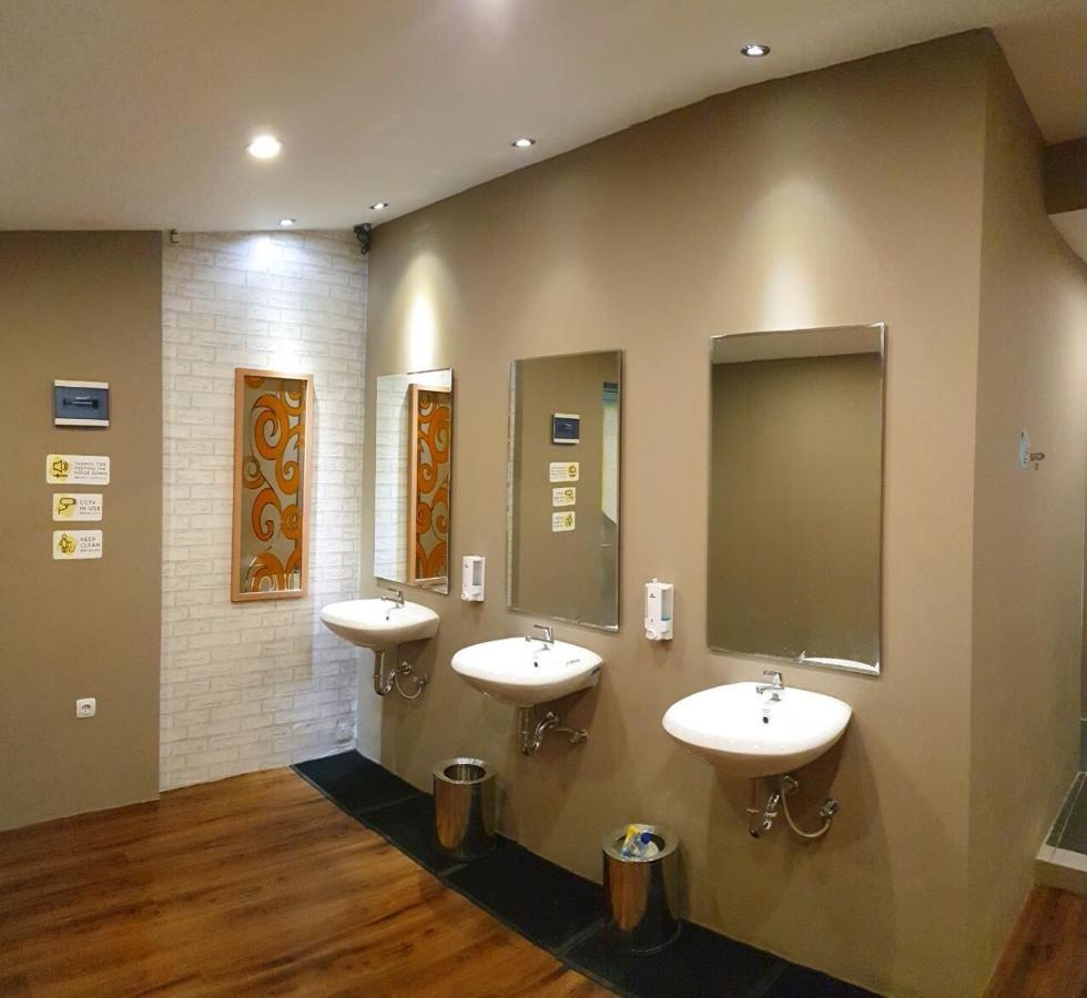 Hostel Tokyo Cubo Bandung